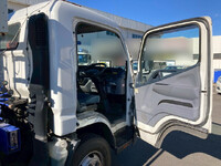 三菱ふそうキャンタークレーン5段小型（2t・3t）[写真25]