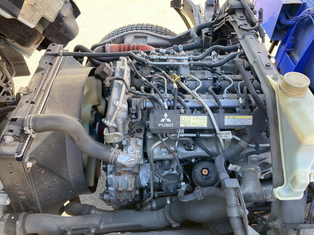 三菱ふそうキャンタークレーン5段小型（2t・3t）[写真34]