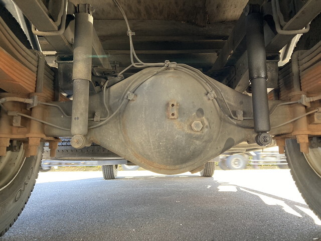 三菱ふそうキャンタークレーン5段小型（2t・3t）[写真36]