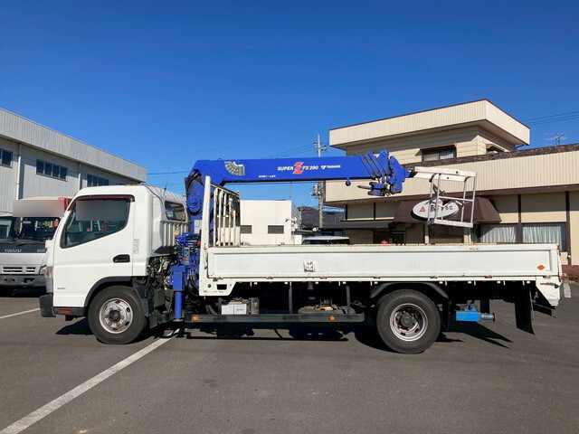 三菱ふそうキャンタークレーン5段小型（2t・3t）[写真07]