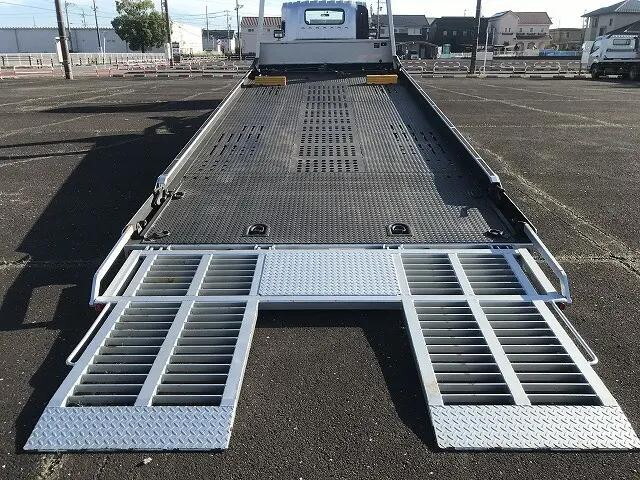 いすゞエルフセーフティローダー小型（2t・3t）[写真10]