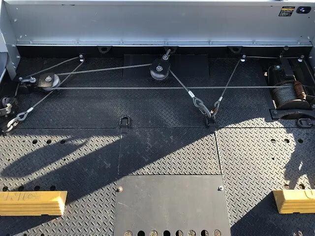 いすゞエルフセーフティローダー小型（2t・3t）[写真12]