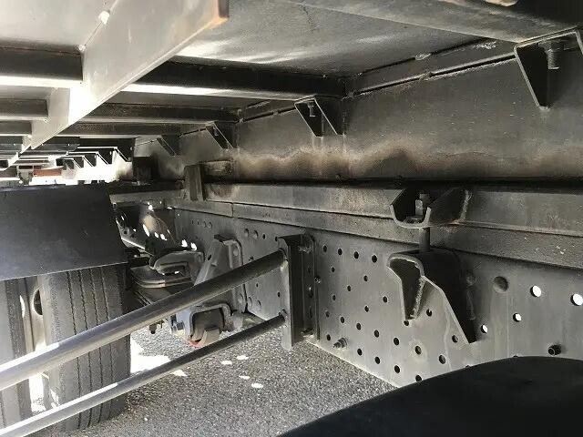 いすゞエルフセーフティローダー小型（2t・3t）[写真20]