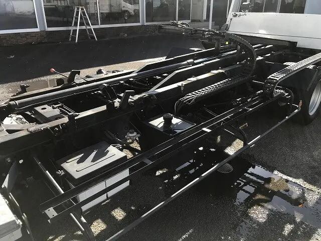 いすゞエルフセーフティローダー小型（2t・3t）[写真37]