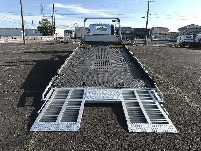 いすゞエルフセーフティローダー小型（2t・3t）[写真08]