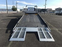 いすゞエルフセーフティローダー小型（2t・3t）[写真09]