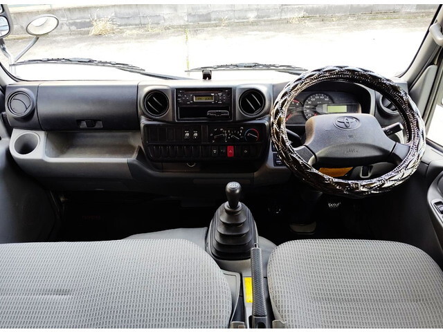 トヨタトヨエースダブルキャブ（Wキャブ）小型（2t・3t）[写真19]