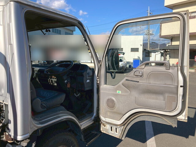 いすゞエルフクレーン5段小型（2t・3t）[写真23]