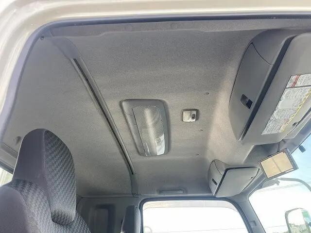 いすゞフォワード平ボディ増トン（6t・8t）[写真16]