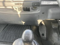 いすゞフォワード平ボディ増トン（6t・8t）[写真20]