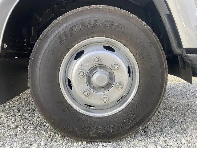 いすゞフォワード平ボディ増トン（6t・8t）[写真26]