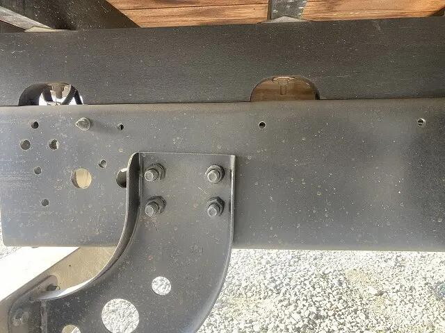 いすゞフォワード平ボディ増トン（6t・8t）[写真29]