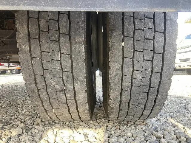 いすゞフォワード平ボディ増トン（6t・8t）[写真30]