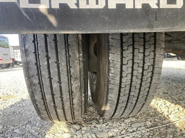 いすゞフォワード平ボディ増トン（6t・8t）[写真37]