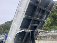 いすゞエルフダンプ小型（2t・3t）[写真13]