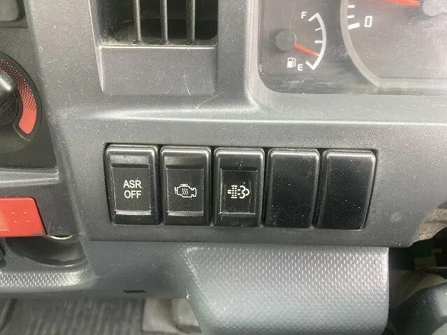 いすゞエルフダンプ小型（2t・3t）[写真23]