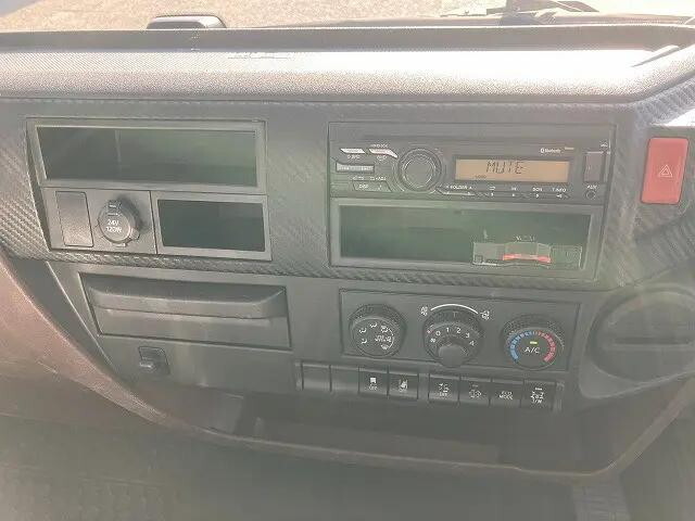 日野レンジャークレーン4段中型（4t）[写真34]