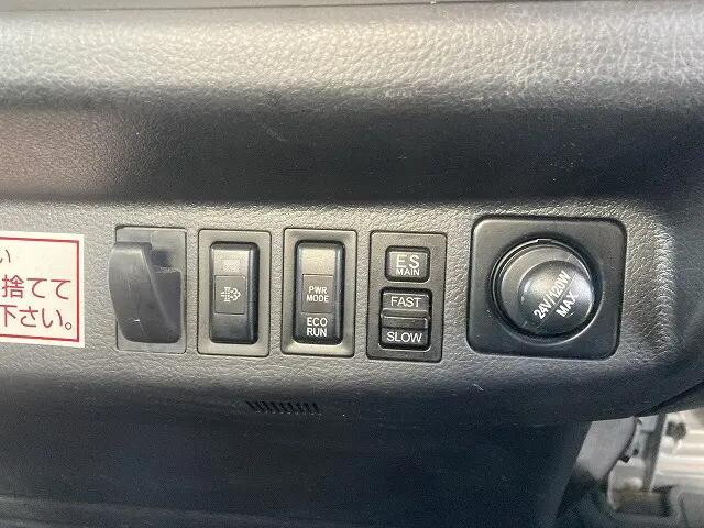 日野レンジャー平ボディ中型（4t）[写真18]