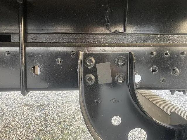 日野レンジャー平ボディ中型（4t）[写真30]