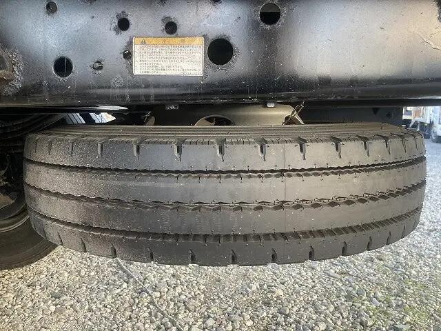 日野レンジャー平ボディ中型（4t）[写真31]