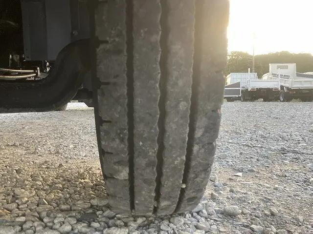 日野レンジャー平ボディ中型（4t）[写真37]