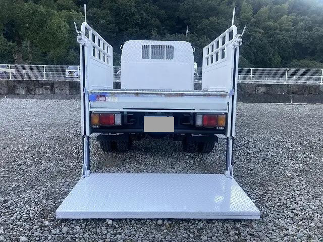 いすゞエルフ平ボディ小型（2t・3t）[写真10]