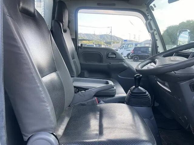 いすゞエルフ平ボディ小型（2t・3t）[写真16]