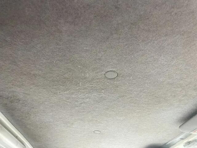 いすゞエルフ平ボディ小型（2t・3t）[写真17]