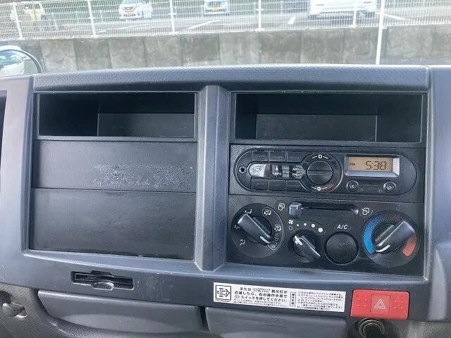 いすゞエルフ平ボディ小型（2t・3t）[写真19]