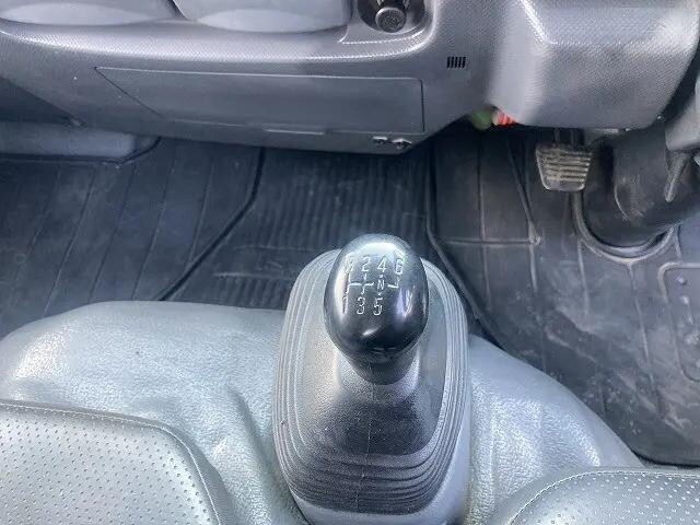 いすゞエルフ平ボディ小型（2t・3t）[写真20]