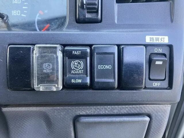 いすゞエルフ平ボディ小型（2t・3t）[写真23]