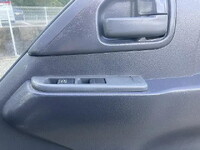 いすゞエルフ平ボディ小型（2t・3t）[写真25]