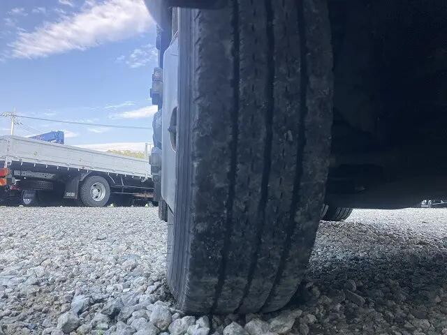 いすゞエルフ平ボディ小型（2t・3t）[写真25]