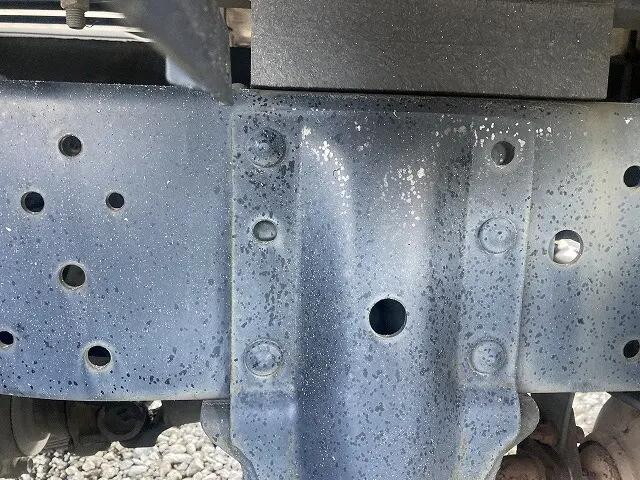 いすゞエルフ平ボディ小型（2t・3t）[写真28]