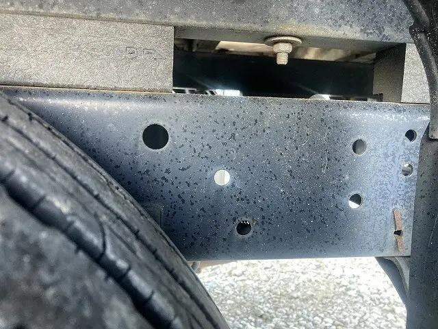 いすゞエルフ平ボディ小型（2t・3t）[写真32]