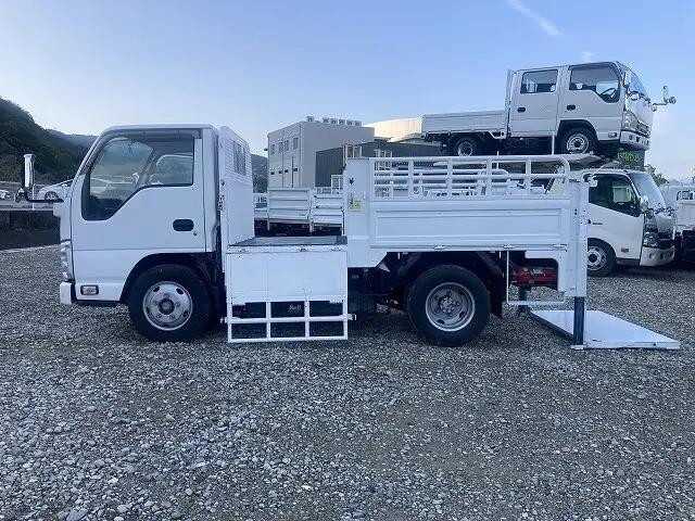 いすゞエルフ平ボディ小型（2t・3t）[写真07]