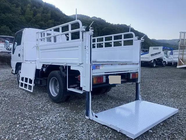 いすゞエルフ平ボディ小型（2t・3t）[写真09]
