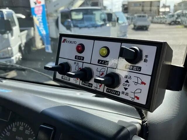 いすゞエルフパッカー車（塵芥車）小型（2t・3t）[写真20]