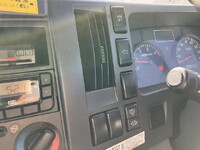 いすゞエルフパッカー車（塵芥車）小型（2t・3t）[写真22]