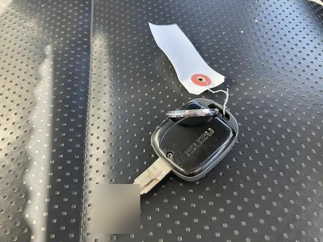 いすゞエルフパッカー車（塵芥車）小型（2t・3t）[写真31]