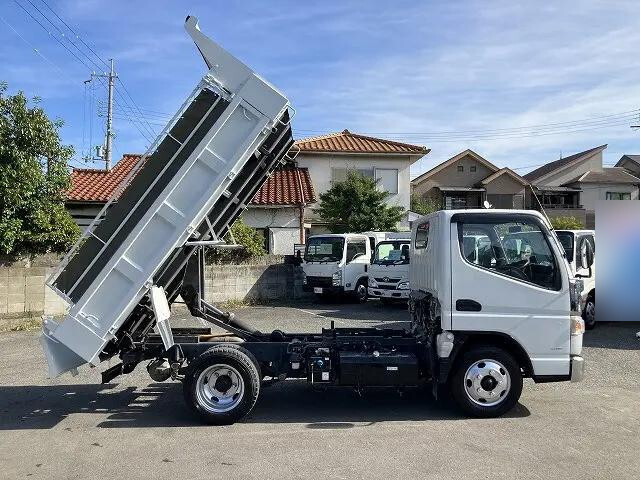 三菱ふそうキャンターダンプ小型（2t・3t）[写真10]
