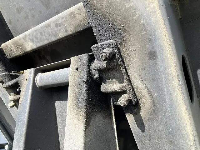 三菱ふそうキャンターダンプ小型（2t・3t）[写真19]