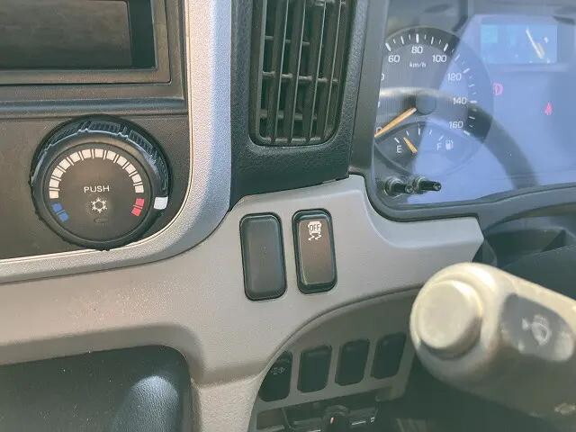 三菱ふそうキャンターダンプ小型（2t・3t）[写真28]