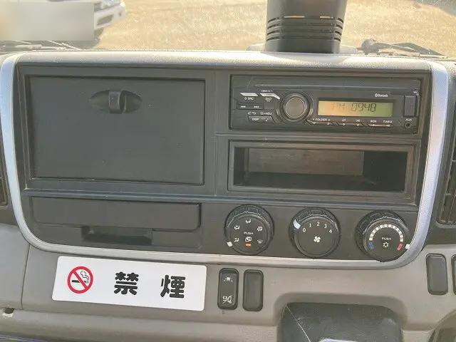 三菱ふそうキャンターダンプ小型（2t・3t）[写真29]