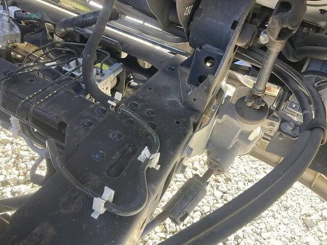 いすゞエルフ平ボディ小型（2t・3t）[写真11]