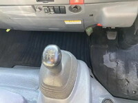 いすゞエルフ平ボディ小型（2t・3t）[写真17]