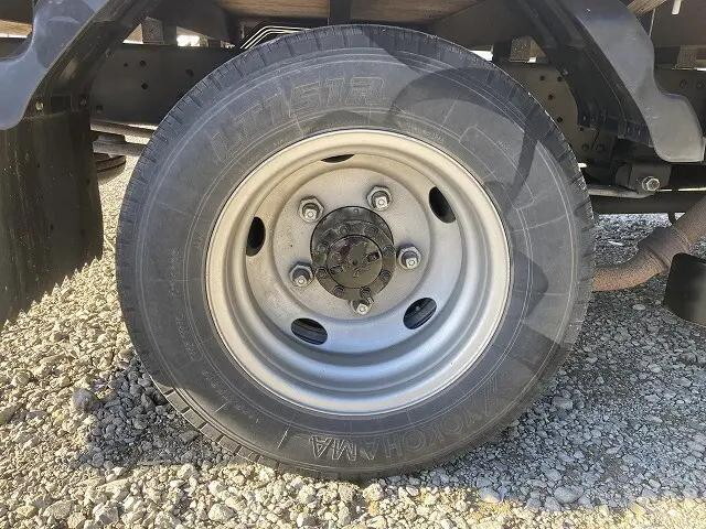 いすゞエルフ平ボディ小型（2t・3t）[写真27]