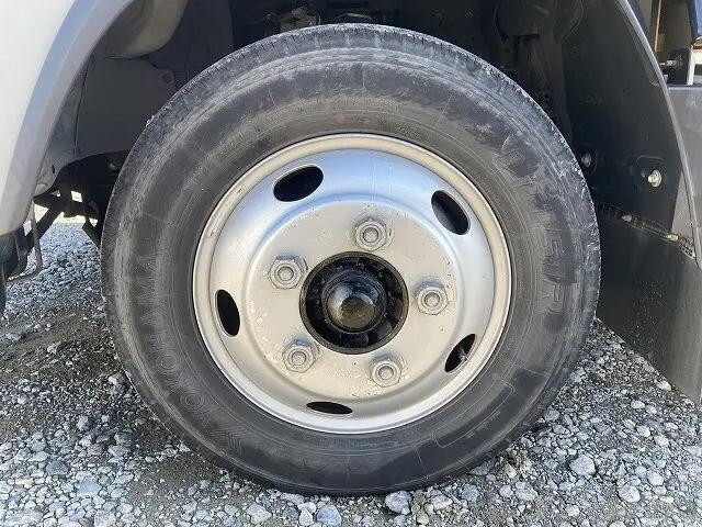 いすゞエルフ平ボディ小型（2t・3t）[写真33]