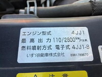 いすゞエルフ平ボディ小型（2t・3t）[写真16]