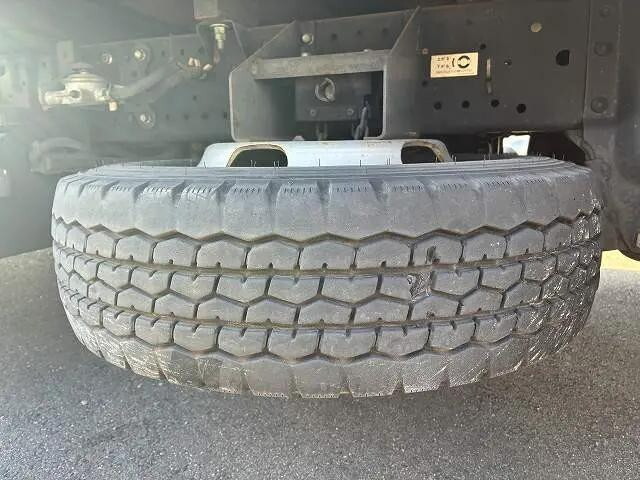 いすゞエルフ平ボディ小型（2t・3t）[写真25]